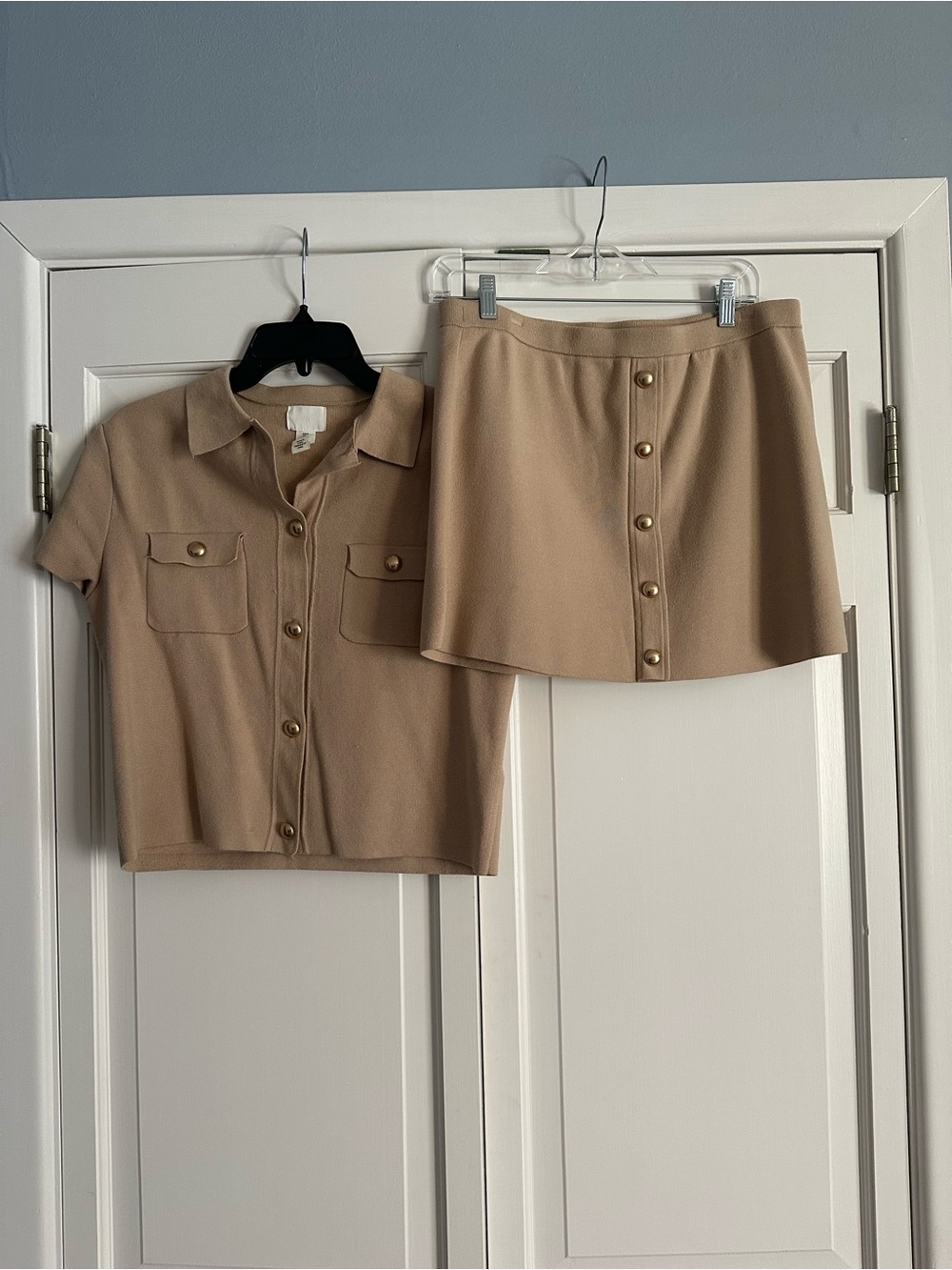 H&M Beige Mini Skirt with Gold Buttons